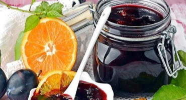 Jednoduchý recept na výrobu povidel s pomerančem na zimu